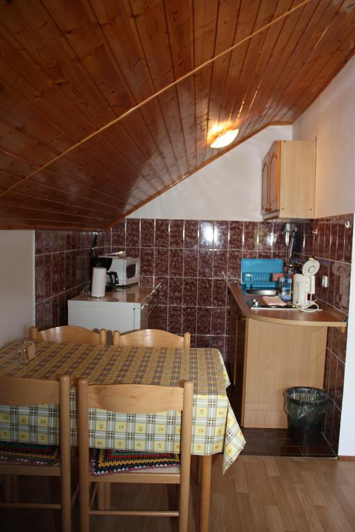 Apartment Jelena Seliste Dreznicko Ruang foto